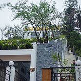 Sapa Village Hotel