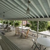 Sugarcreek Village Inn