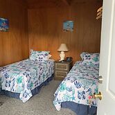 Curley's Resort & Dive Center