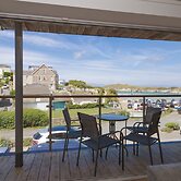 The Beach House & Porth  Sands Apartments
