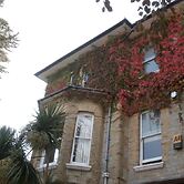 Eversley Hotel