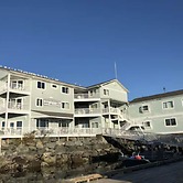 Longliner Lodge and Suites