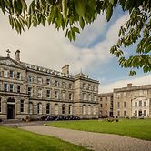 DCU Rooms at All Hallows College - Hostel