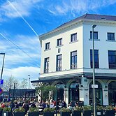 U Eat & Sleep Antwerp