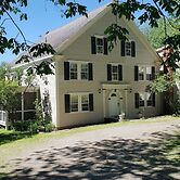 Hawks House Inn
