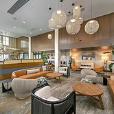 Inn at the Pier Pismo Beach, Curio Collection by Hilton