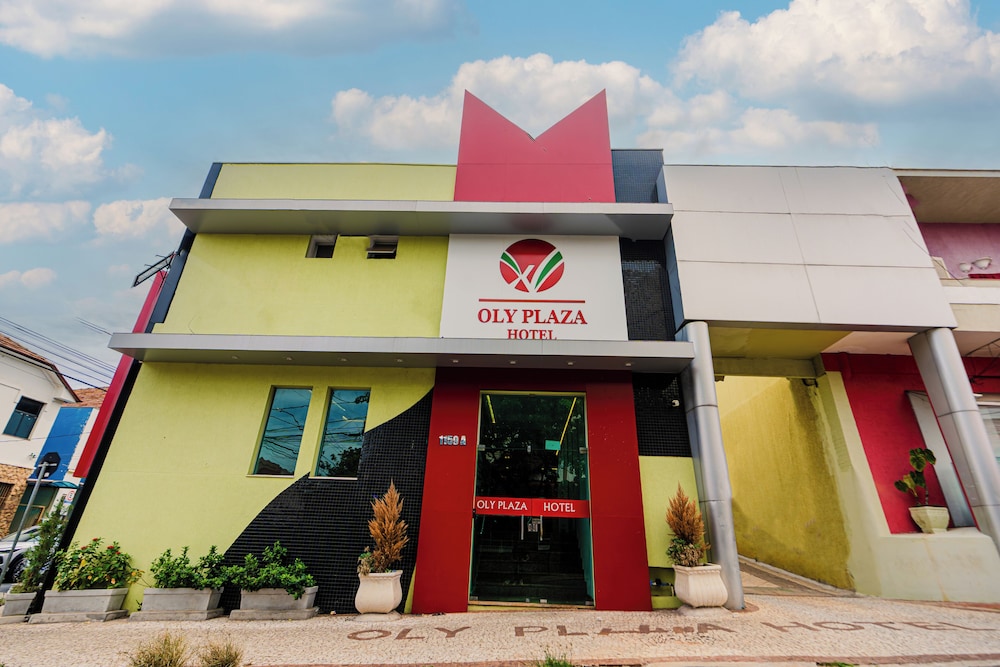 Oly Plaza Hotel
