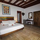 Takamaka Green Village