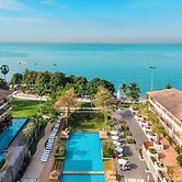 The Heritage Pattaya Beachfront Resort