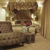 Two Hearts Inn
