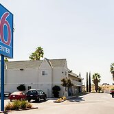 Motel 6 Bakersfield, CA - East