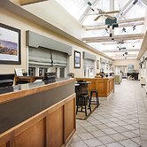 Club Wyndham Inn on Long Wharf