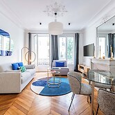 HotelHome Paris 16