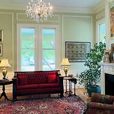 Rothschild-Pound House Inn