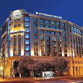 Zeus Wyndham Grand Athens