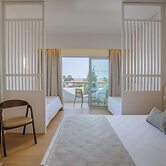 The Golden Coast Beach Hotel