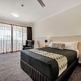City Oasis Inn Townsville, SureStay Collection by BW