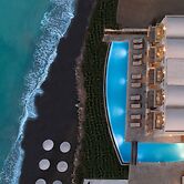 Giannoulis – Grand Bay Beach Resort - Adults Only