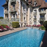 Villa Augeval Hôtel & Spa