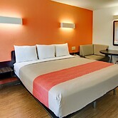 Motel 6 Mount Pleasant, TX