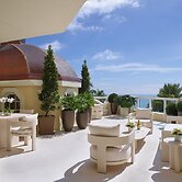 Acqualina Resort & Residences On The Beach