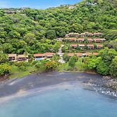 Bahia Pez Vela Resort