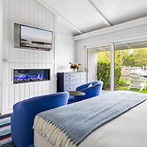 Yachtsman Hotel & Marina Club