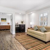 Aggie Inn, an Ascend Collection Hotel