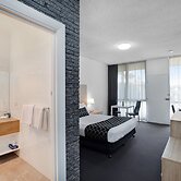 Adelaide Road Motor Lodge