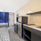 Suburban Studios International Drive