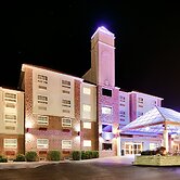 Best Western Plus Sandusky Hotel & Suites