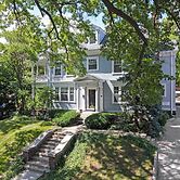 Southmoreland on the Plaza an Urban Inn