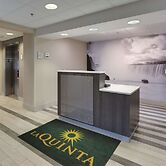 La Quinta Inn & Suites by Wyndham Batavia