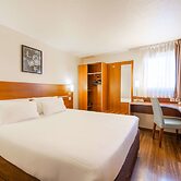 Comfort Hotel Aeroport Lyon St Exupery