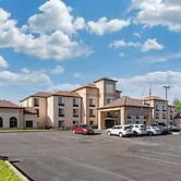 Comfort Inn & Suites Milford / Cooperstown