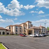 Comfort Inn & Suites Cooperstown / Milford