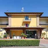 Le Terrazze Sul Lago Residence & Hotel