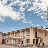 Super 8 by Wyndham Evanston