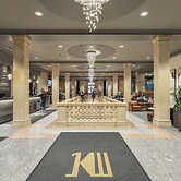 One King West Hotel & Residence