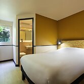 greet Hotel Villeneuve La Garenne