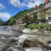 Gatlinburg River Inn