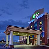 Holiday Inn Express & Suites Medicine Hat Transcanada Hwy 1 by IHG