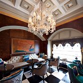 Taj Mahal Tower, Mumbai