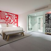 Radisson RED Brussels