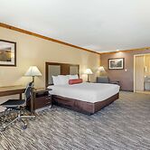 Best Western Windwood Inn & Suites