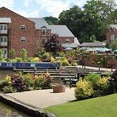 Lion Quays Hotel & Spa