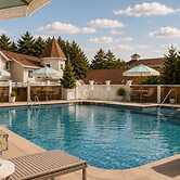 The Meadowmere Resort