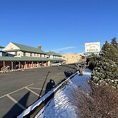 Rugged Country Lodge