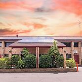 Windsor Riverview Inn