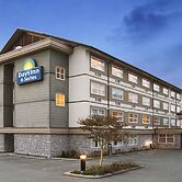 Days Inn & Suites by Wyndham Langley